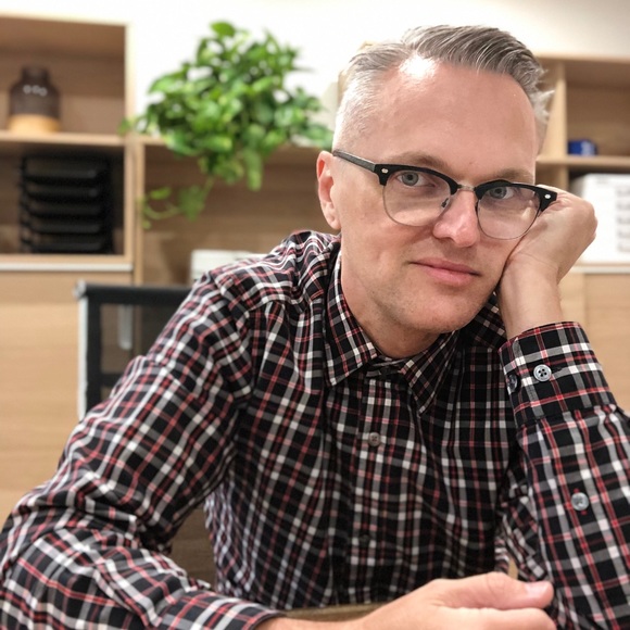 Meet your Posher, Clint - Picture 2 of 2